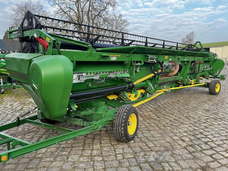 Combine harvester John Deere T660: picture 10