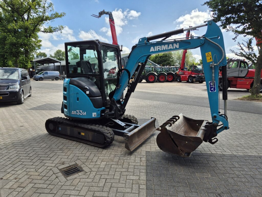 Mini excavator AIRMANN AX33U mididigger: picture 7