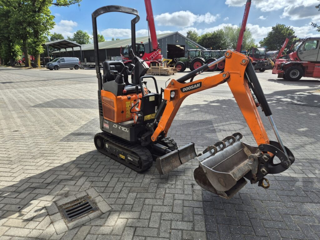 DOOSAN DX10Z - Mini excavator: picture 5 DOOSAN DX10Z - Mini excavator: picture 5