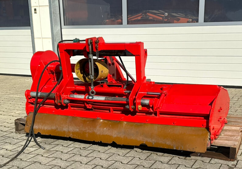 AEBI Frontanbaumulcher 3 Punkt - Flail mower/ Mulcher: picture 4 AEBI Frontanbaumulcher 3 Punkt - Flail mower/ Mulcher: picture 4