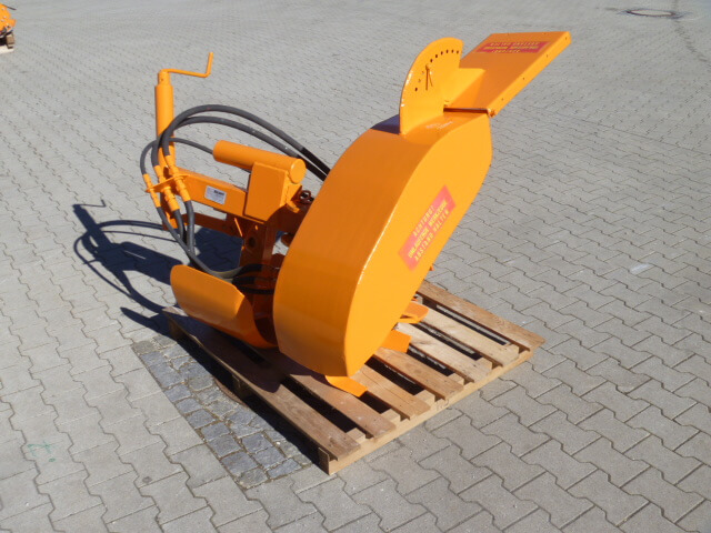 Unimog Grabenfräse Dücker GF 600R - Attachment for Construction machinery: picture 2 Unimog Grabenfräse Dücker GF 600R - Attachment for Construction machinery: picture 2