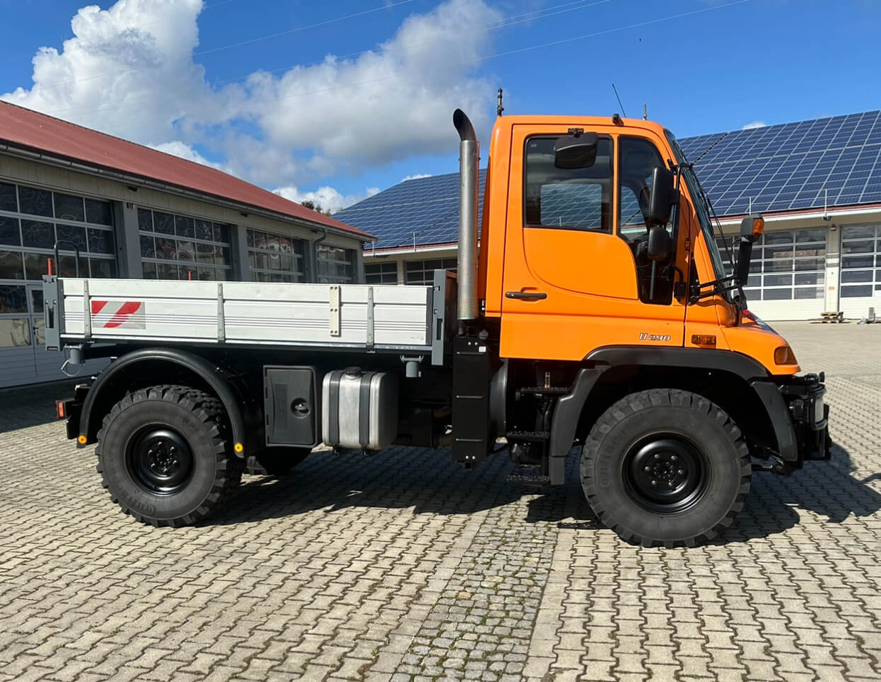 Unimog 290 - U290 405 11347 Mercedes Benz 405 - Tipper: picture 3 Unimog 290 - U290 405 11347 Mercedes Benz 405 - Tipper: picture 3