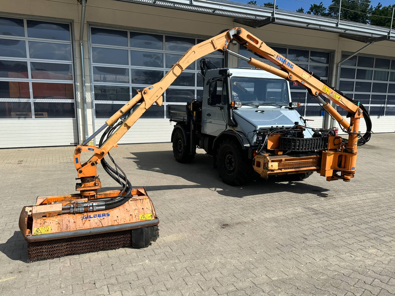 Unimog Frontauslegermähgerät Mulag FME600 - Boom mower: picture 2 Unimog Frontauslegermähgerät Mulag FME600 - Boom mower: picture 2
