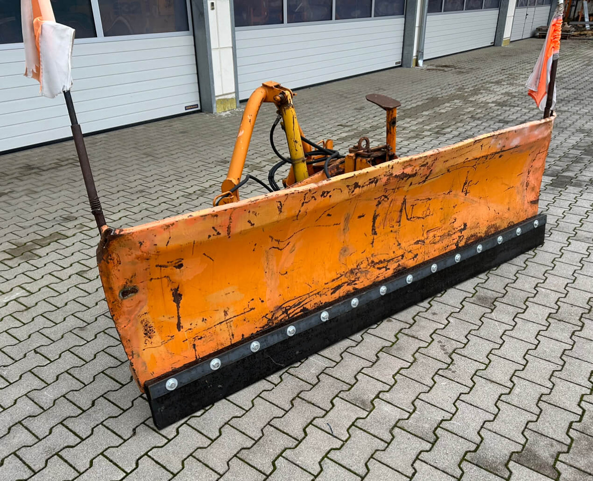 Unimog Schneepflug - Schneeschild Schmidt Landw. - Snow plough: picture 3 Unimog Schneepflug - Schneeschild Schmidt Landw. - Snow plough: picture 3