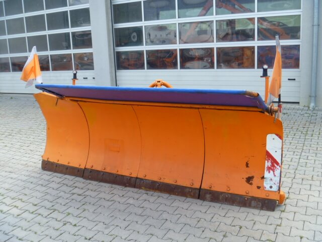 Unimog Schneepflug - Schneeschild Schmidt MF 3.3 - Snow plough: picture 2 Unimog Schneepflug - Schneeschild Schmidt MF 3.3 - Snow plough: picture 2