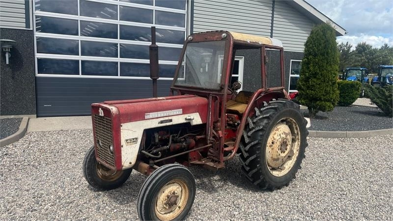 IH 434 - Farm tractor: picture 2 IH 434 - Farm tractor: picture 2