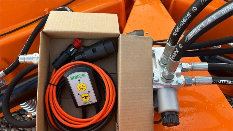 Limas Vario SHL 250 Med lys - Snow plough for Agricultural machinery: picture 2 Limas Vario SHL 250 Med lys - Snow plough for Agricultural machinery: picture 2