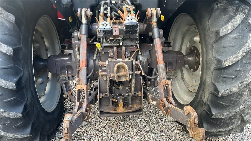 Massey Ferguson 8140 Dyna Shift - Farm tractor: picture 4 Massey Ferguson 8140 Dyna Shift - Farm tractor: picture 4