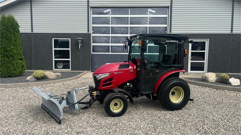 Yanmar YT 235H 4WD Snow Edition med sneplov og spreder - Farm tractor: picture 1 Yanmar YT 235H 4WD Snow Edition med sneplov og spreder - Farm tractor: picture 1