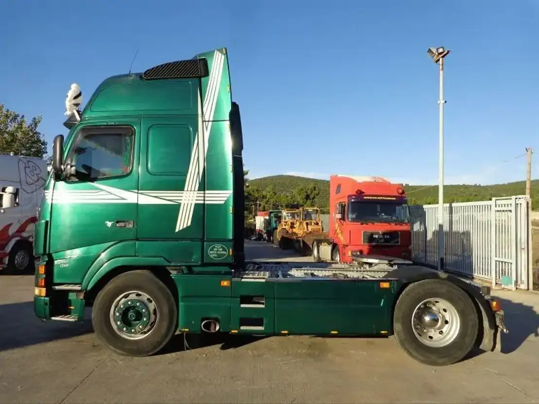 Volvo FH 12.420 Volvo FH12.420 4X2 - Tractor unit: picture 4 Volvo FH 12.420 Volvo FH12.420 4X2 - Tractor unit: picture 4