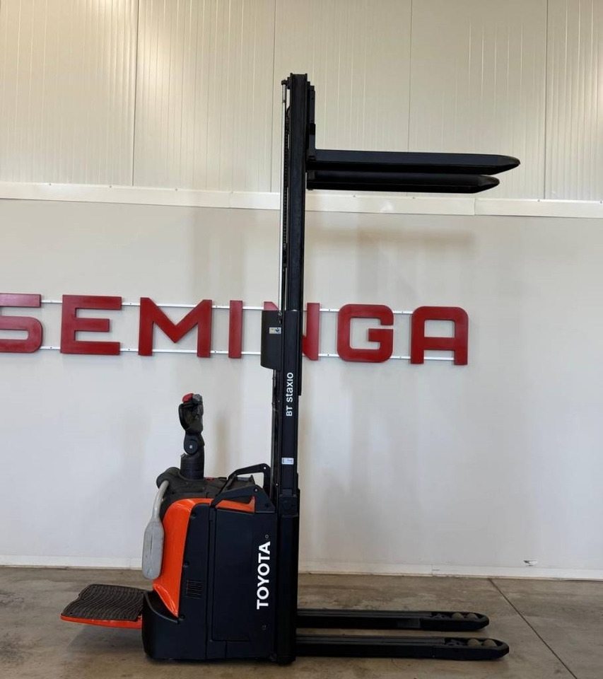 Toyota 10918 SPE120L - Forklift: picture 1 Toyota 10918 SPE120L - Forklift: picture 1