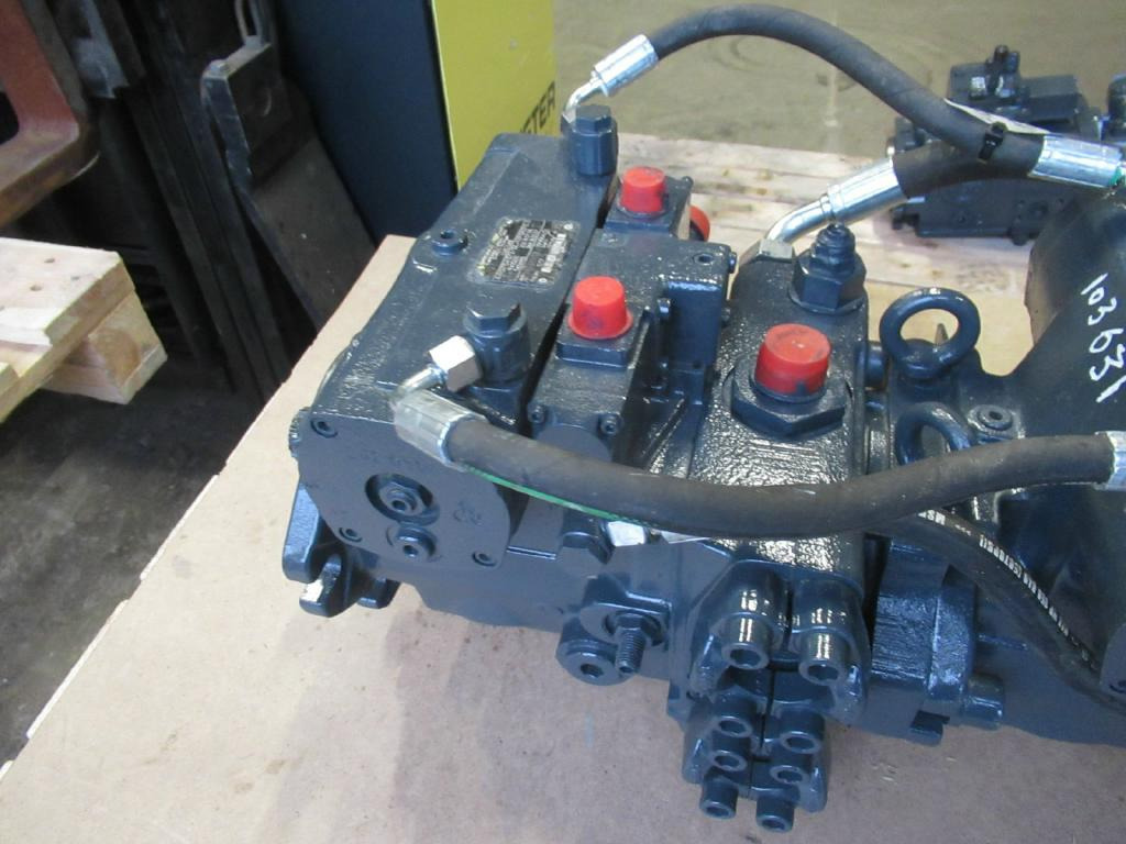 Bomag A4VG71DGDT1/32L-NZF10K071E-S - - Hydraulic pump for Construction machinery: picture 1 Bomag A4VG71DGDT1/32L-NZF10K071E-S - - Hydraulic pump for Construction machinery: picture 1