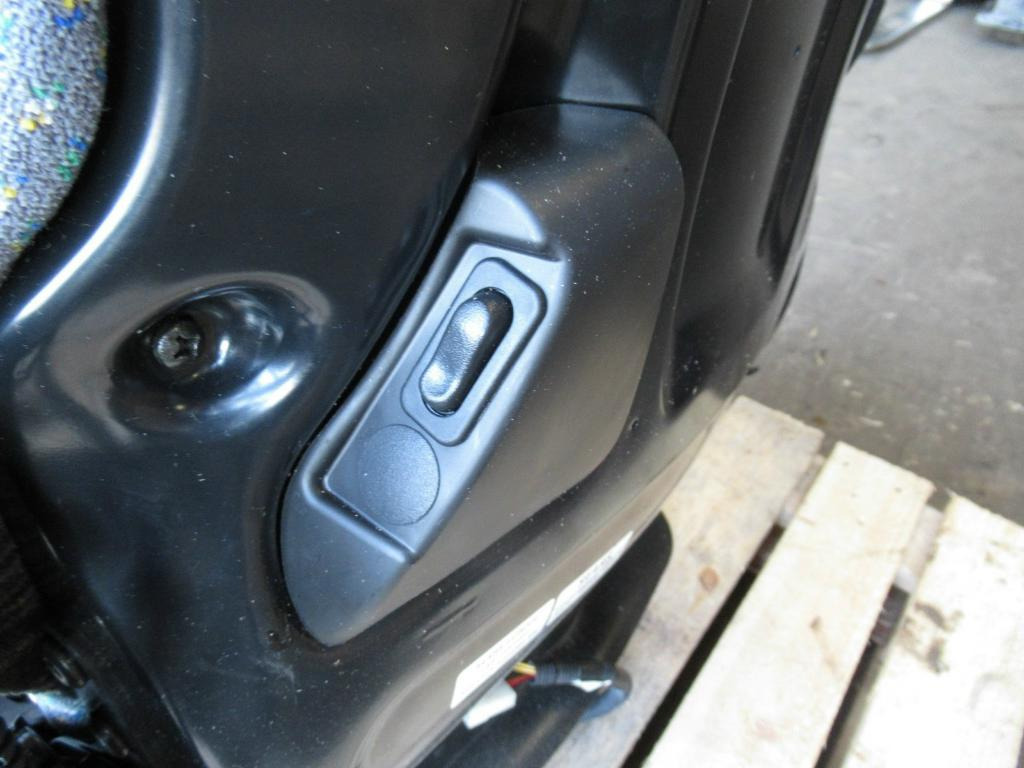 CNH 737328993 - - Seat for Construction machinery: picture 2 CNH 737328993 - - Seat for Construction machinery: picture 2