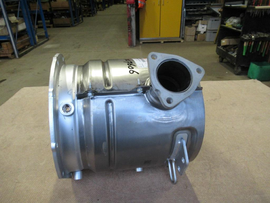 CNH 84389504 - - Exhaust system for Construction machinery: picture 3 CNH 84389504 - - Exhaust system for Construction machinery: picture 3