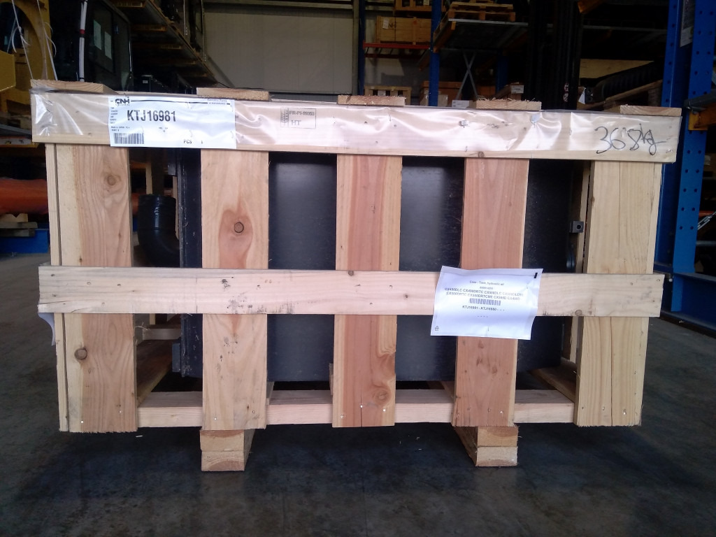 Case KTJ16981 - Hydraulic tank for Construction machinery: picture 2 Case KTJ16981 - Hydraulic tank for Construction machinery: picture 2
