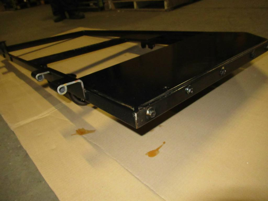 Caterpillar 2916266 - - Door and parts for Construction machinery: picture 3 Caterpillar 2916266 - - Door and parts for Construction machinery: picture 3