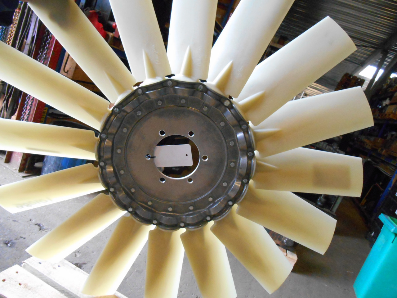 Caterpillar 4021897 - - Fan for Construction machinery: picture 3 Caterpillar 4021897 - - Fan for Construction machinery: picture 3