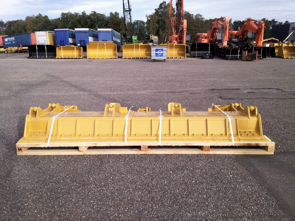 Caterpillar 4814890 - Blade for Bulldozer: picture 3 Caterpillar 4814890 - Blade for Bulldozer: picture 3