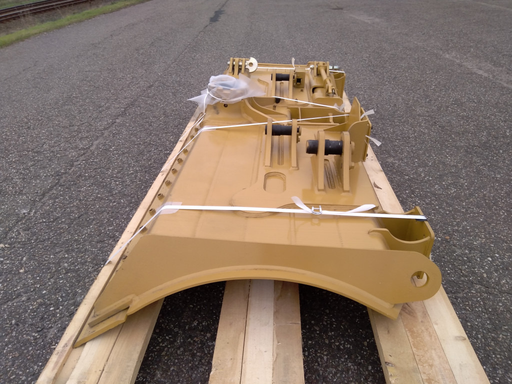Caterpillar 4839280 - Blade for Bulldozer: picture 2 Caterpillar 4839280 - Blade for Bulldozer: picture 2
