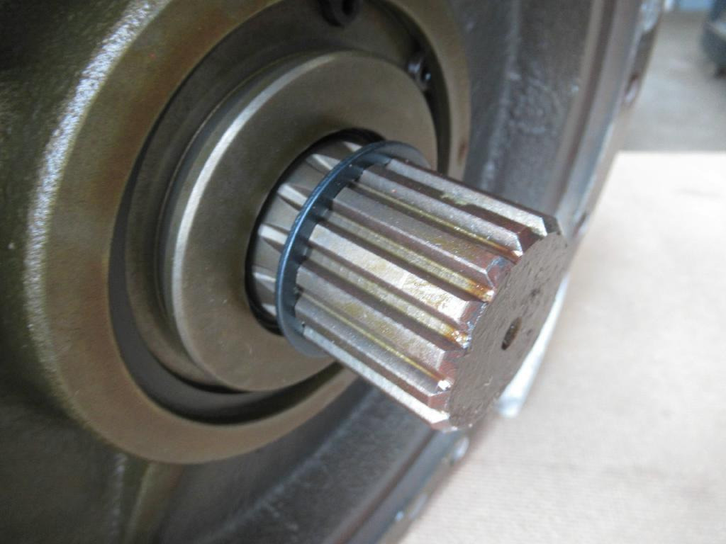 Daewoo 401-00391 - - Swing motor for Construction machinery: picture 3 Daewoo 401-00391 - - Swing motor for Construction machinery: picture 3