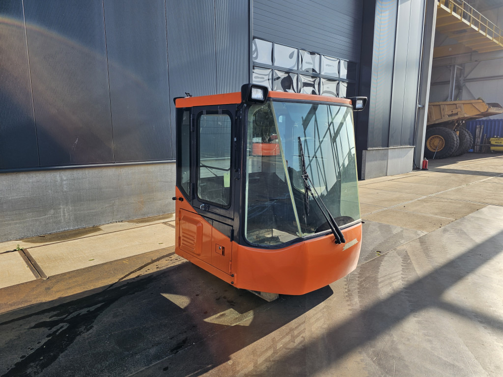 Doosan 220101-00071B - 220101-00071B - Cab for Construction machinery: picture 3 Doosan 220101-00071B - 220101-00071B - Cab for Construction machinery: picture 3