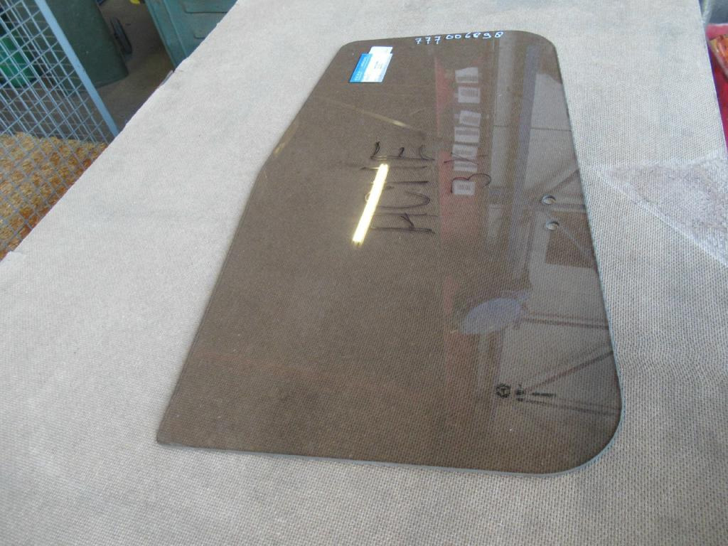Hitachi 406451 - - Window and parts for Construction machinery: picture 2 Hitachi 406451 - - Window and parts for Construction machinery: picture 2