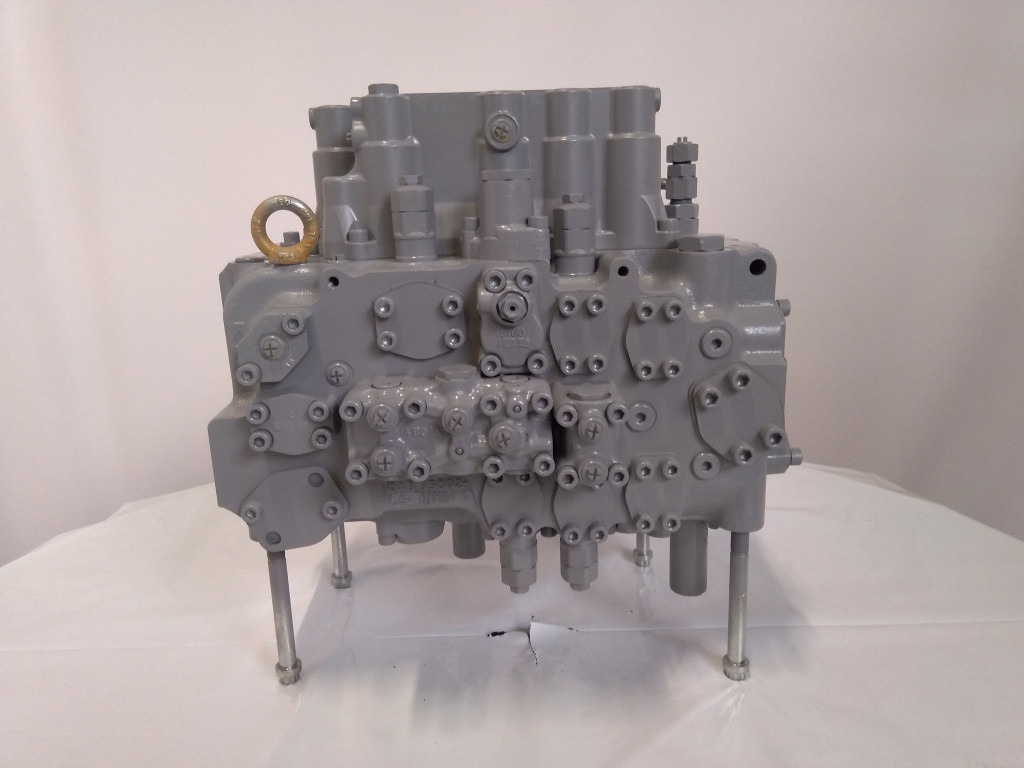 Hitachi 4645312 - 4645311 - Hydraulic valve for Construction machinery: picture 4 Hitachi 4645312 - 4645311 - Hydraulic valve for Construction machinery: picture 4