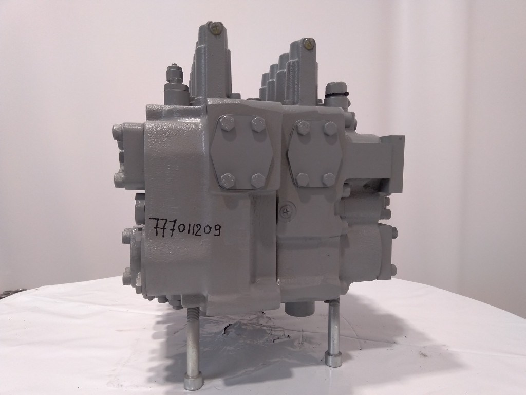 Hitachi 4691386 - FYA00000517 - Hydraulic valve for Construction machinery: picture 5 Hitachi 4691386 - FYA00000517 - Hydraulic valve for Construction machinery: picture 5