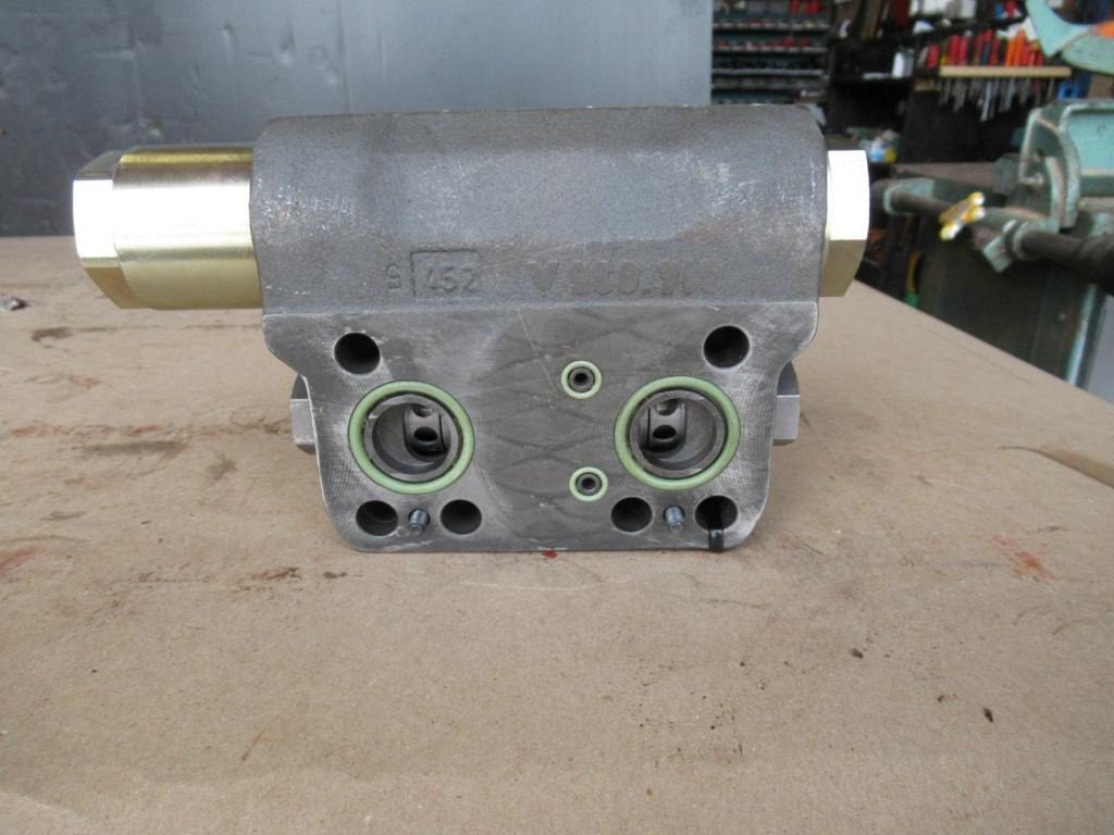 Hitachi 71476466 - - Brake valve for Construction machinery: picture 4 Hitachi 71476466 - - Brake valve for Construction machinery: picture 4