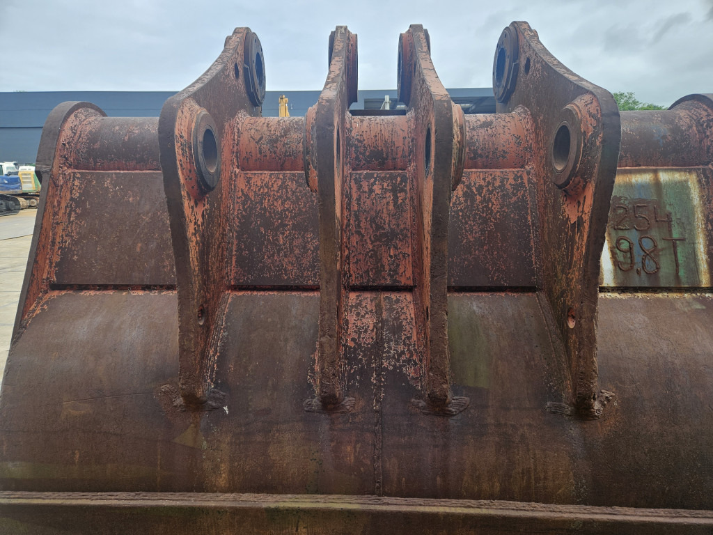 Hitachi 9201584 - Excavator bucket for Construction machinery: picture 3 Hitachi 9201584 - Excavator bucket for Construction machinery: picture 3
