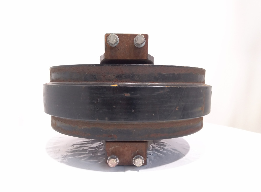 Hitachi 9306002 - YA60045739 - Undercarriage parts for Construction machinery: picture 1 Hitachi 9306002 - YA60045739 - Undercarriage parts for Construction machinery: picture 1