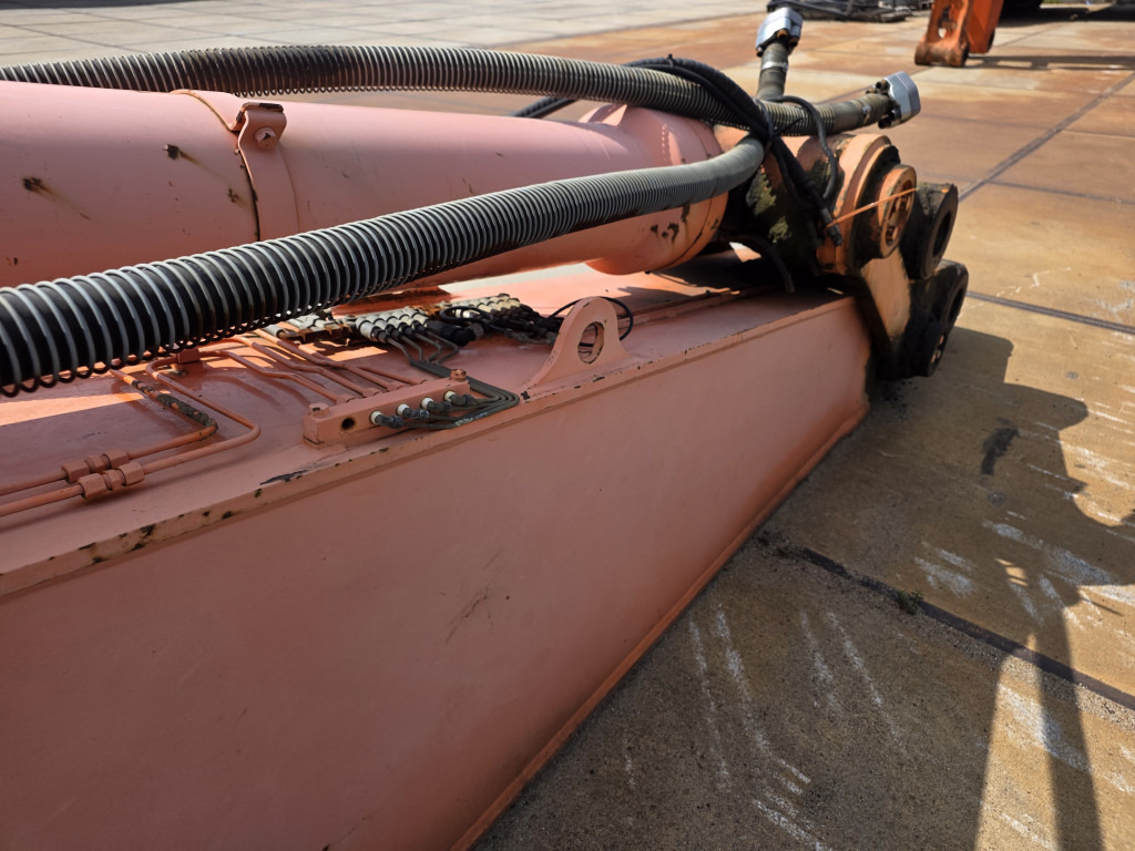 Hitachi EX750-5 - 5004146 - Boom for Construction machinery: picture 2 Hitachi EX750-5 - 5004146 - Boom for Construction machinery: picture 2