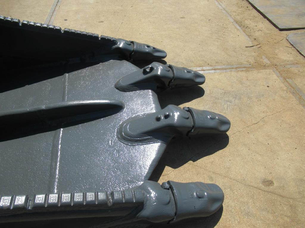 Hitachi - Excavator bucket: picture 5 Hitachi - Excavator bucket: picture 5