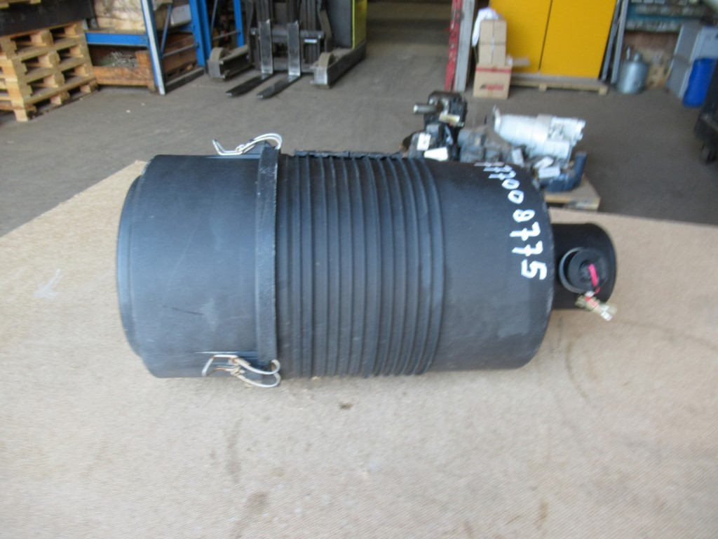 Hitachi ZX130LCN-5B - - Air filter for Construction machinery: picture 1 Hitachi ZX130LCN-5B - - Air filter for Construction machinery: picture 1