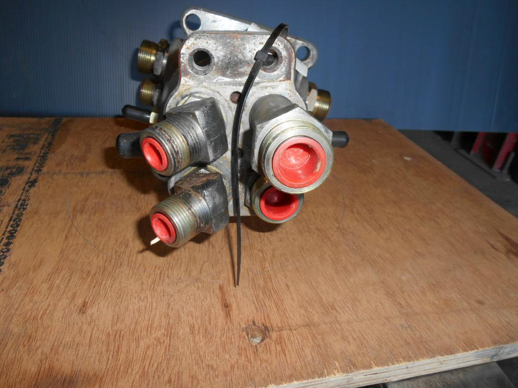 Hitachi ZX350LC-3 - - Hydraulics for Construction machinery: picture 4 Hitachi ZX350LC-3 - - Hydraulics for Construction machinery: picture 4