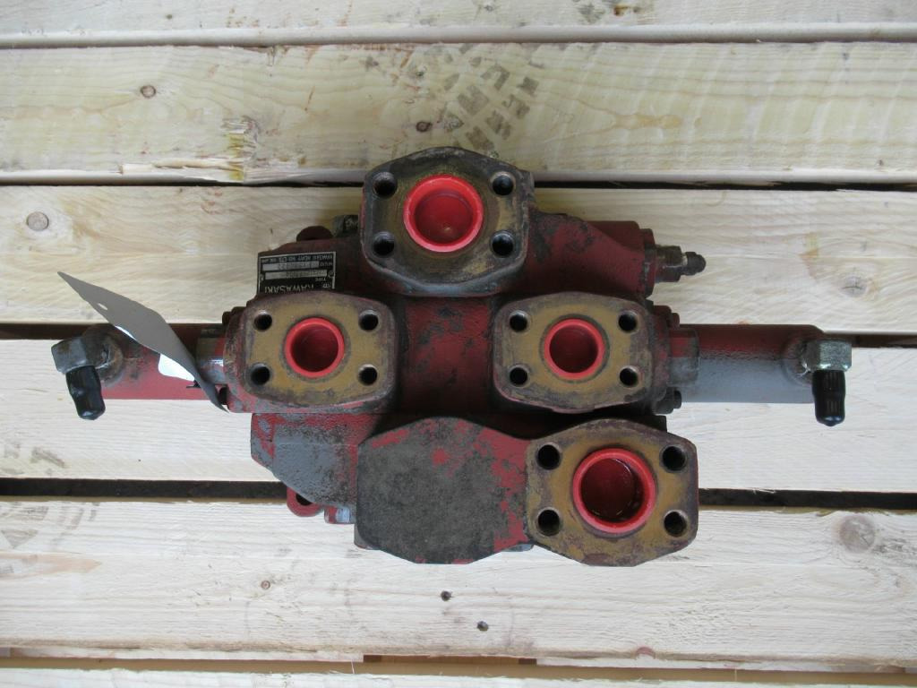 Kawasaki MW125P5104 - - Hydraulic valve for Construction machinery: picture 1 Kawasaki MW125P5104 - - Hydraulic valve for Construction machinery: picture 1