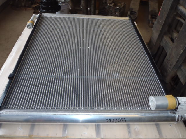Kobelco LC05P00016S031 - Oil cooler for Construction machinery: picture 1 Kobelco LC05P00016S031 - Oil cooler for Construction machinery: picture 1