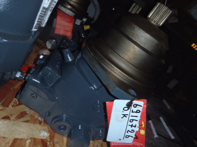 New Holland 2458938 - 73172274 - Hydraulic motor for Construction machinery: picture 1 New Holland 2458938 - 73172274 - Hydraulic motor for Construction machinery: picture 1