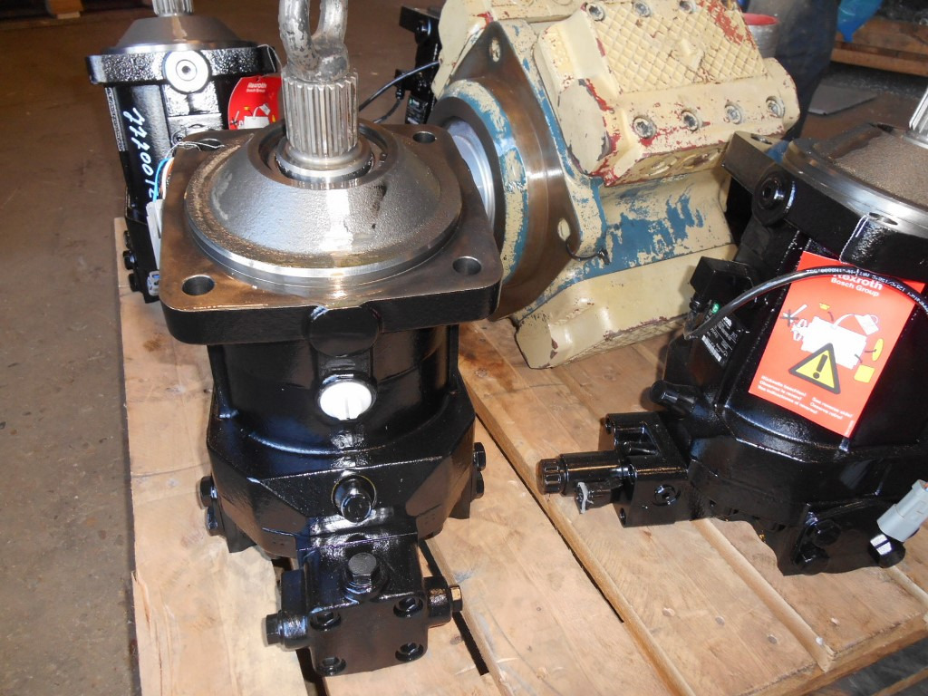 New Holland 84345391 - Hydraulic motor for Construction machinery: picture 2 New Holland 84345391 - Hydraulic motor for Construction machinery: picture 2