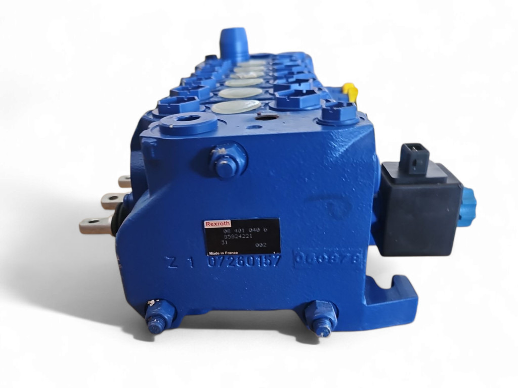 New Holland 85824221 - Hydraulic valve for Construction machinery: picture 4 New Holland 85824221 - Hydraulic valve for Construction machinery: picture 4