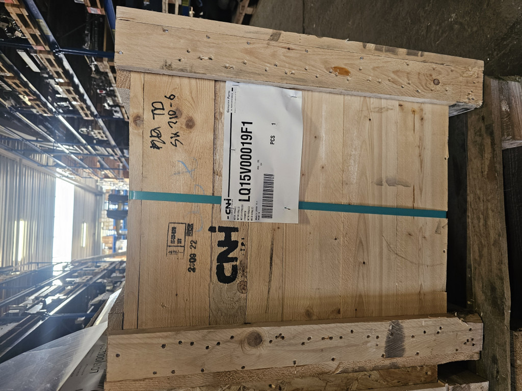 New Holland Kobelco LQ15V00019F1 - Final drive for Construction machinery: picture 3 New Holland Kobelco LQ15V00019F1 - Final drive for Construction machinery: picture 3