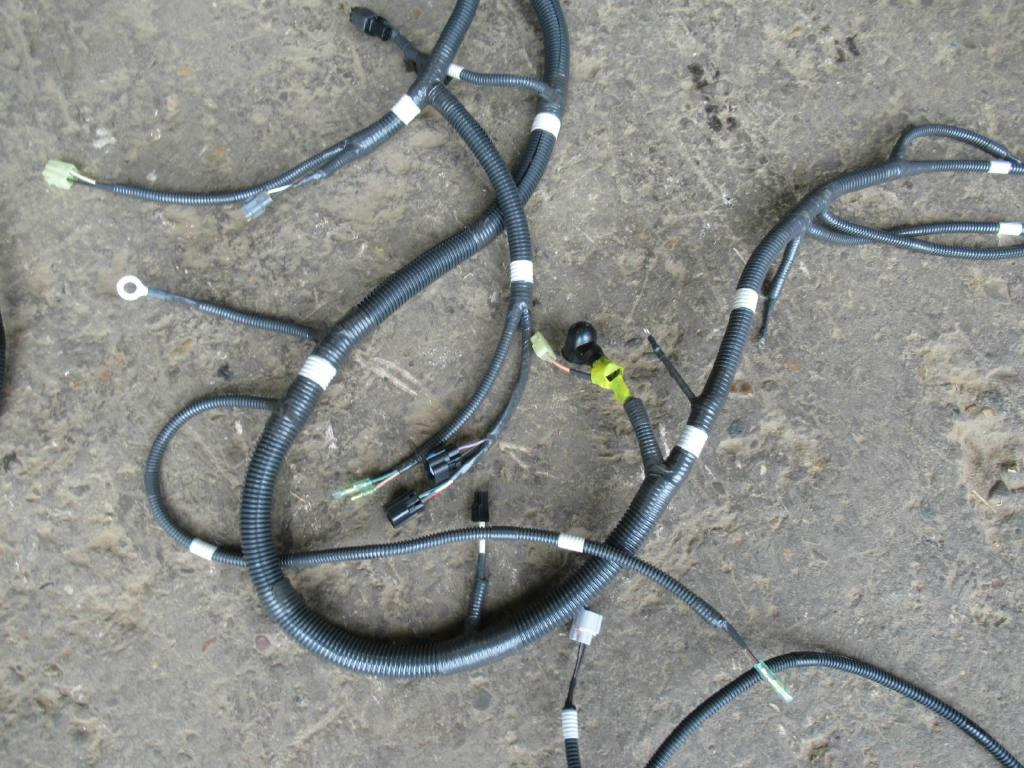 New Holland LF13E01056P2 - LF13E01056P1 - Cables/ Wire harness for Construction machinery: picture 5 New Holland LF13E01056P2 - LF13E01056P1 - Cables/ Wire harness for Construction machinery: picture 5
