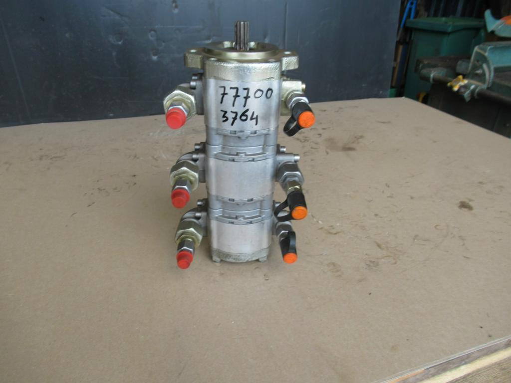 Rexroth AZPFFF-12-008/005/004RRR202020PB - - Hydraulic pump for Construction machinery: picture 1 Rexroth AZPFFF-12-008/005/004RRR202020PB - - Hydraulic pump for Construction machinery: picture 1