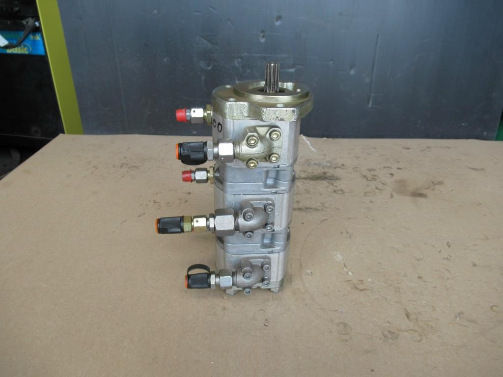 Rexroth AZPFFF-12-008/005/004RRR202020PB - - Hydraulic pump for Construction machinery: picture 2 Rexroth AZPFFF-12-008/005/004RRR202020PB - - Hydraulic pump for Construction machinery: picture 2
