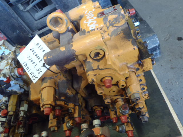 Shibaura U28-19 - - Hydraulic valve for Construction machinery: picture 1 Shibaura U28-19 - - Hydraulic valve for Construction machinery: picture 1