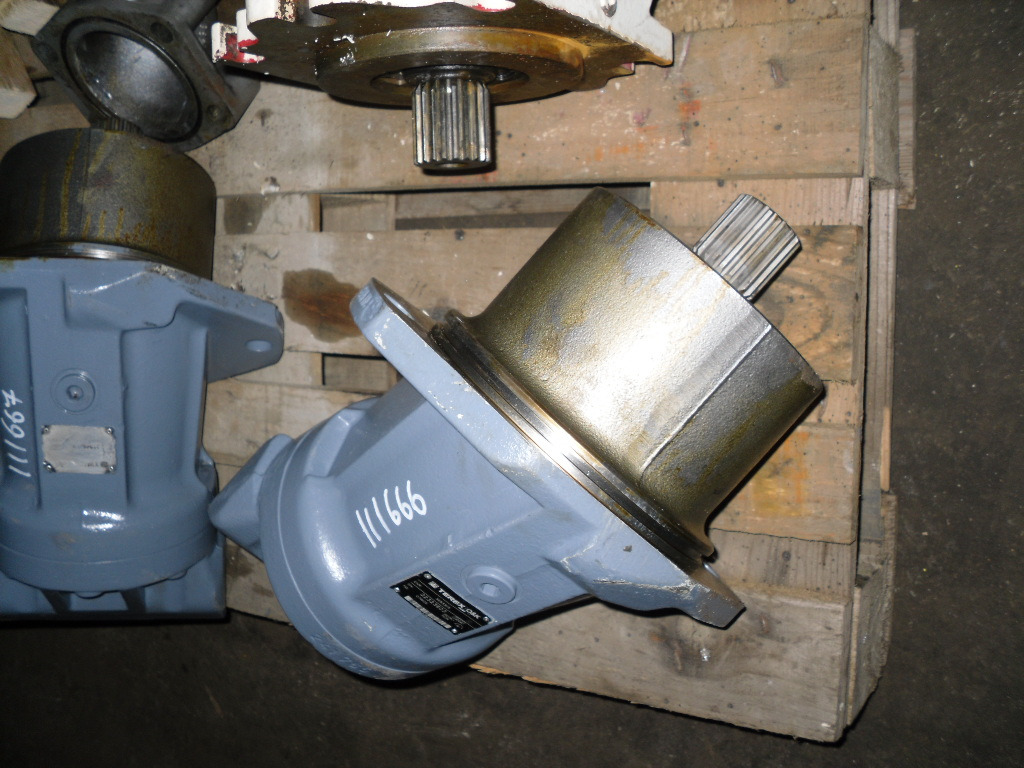 Terex O&K 3693305 - - Hydraulic motor for Construction machinery: picture 1 Terex O&K 3693305 - - Hydraulic motor for Construction machinery: picture 1