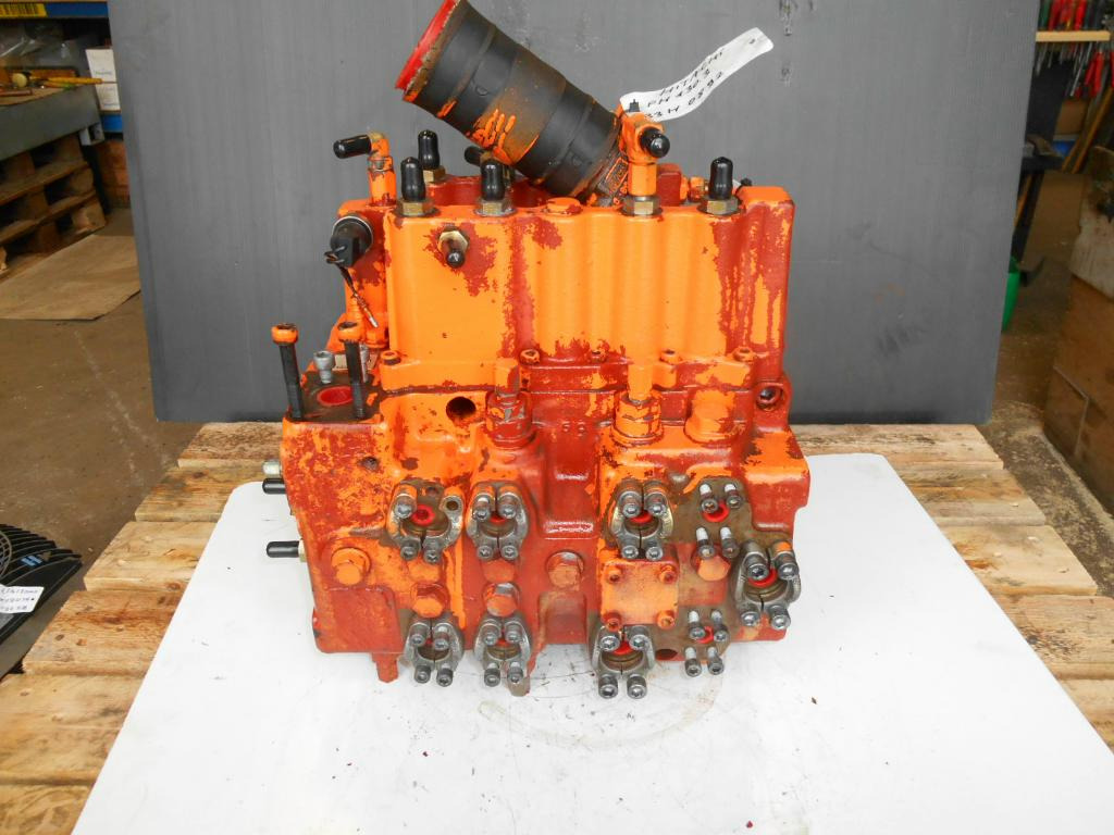 Zexel 307842-0040 - - Hydraulic valve for Construction machinery: picture 3 Zexel 307842-0040 - - Hydraulic valve for Construction machinery: picture 3