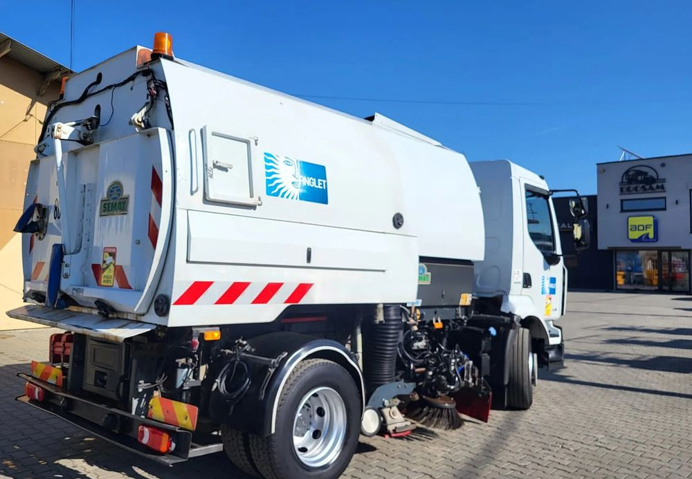 Renault Renault Midlum 240 - Road sweeper: picture 5 Renault Renault Midlum 240 - Road sweeper: picture 5