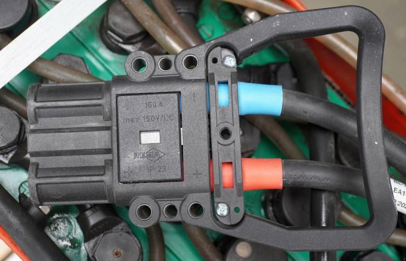 GRUMA 24 Volt 2 PzS 250 Ah - Battery: picture 4 GRUMA 24 Volt 2 PzS 250 Ah - Battery: picture 4