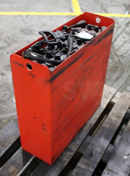 GRUMA 24 Volt 2 PzV 200 Ah - Battery: picture 2 GRUMA 24 Volt 2 PzV 200 Ah - Battery: picture 2